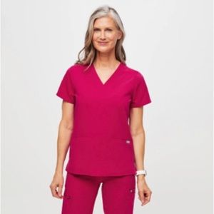 FIGS scrub kit in color ultra rose.